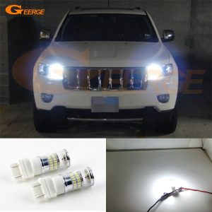 Jeep Grand Cherokee's Lighting with Ultra Bright White Reflector 3157 LED Bulbs for HID Headlights - Illuminate Every Journey